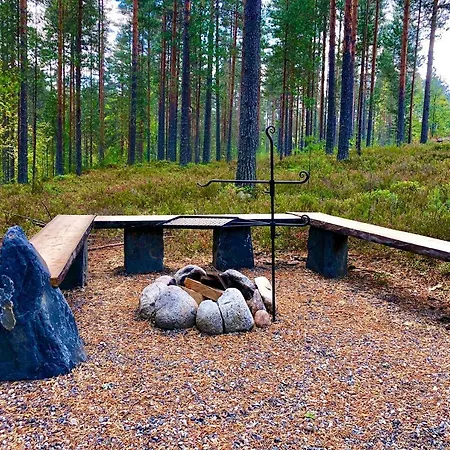 Otsopirtti: Maria And Otso * Kolinkylä